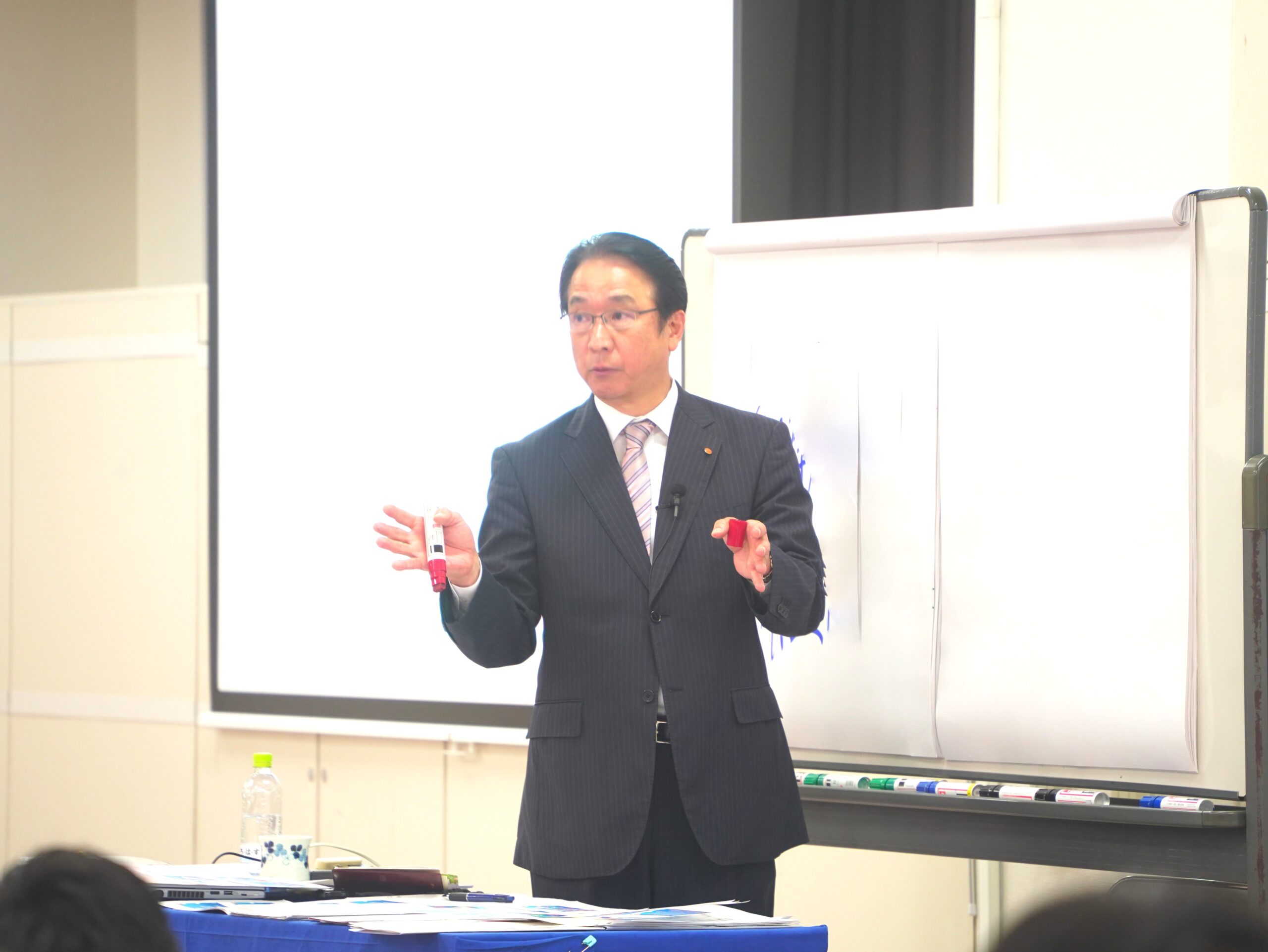 １．業績アップの講義や体験談、豊富な事例で自社に活かせる情報を得る
