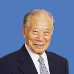 片方 善治 氏