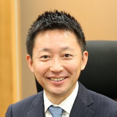 株式会社プライオリティ 代表取締役 岡棟 建二郎 様