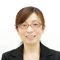 株式会社まなぶ 専務取締役 八木 由美 様